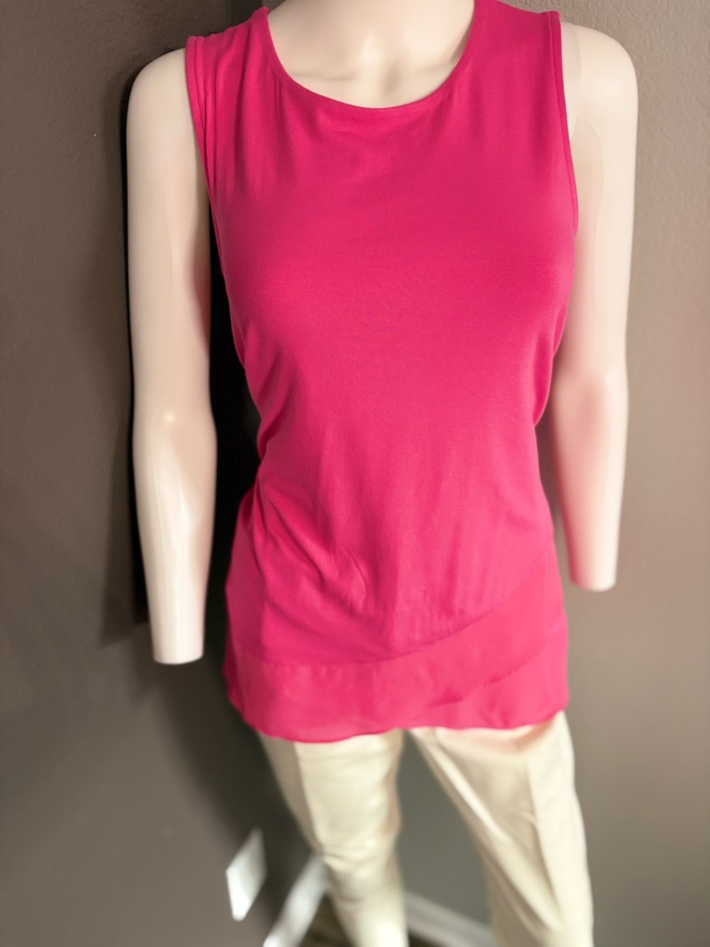 Vince Camuto Bright Fuchsia Scoop Neck Sleeveless Tank